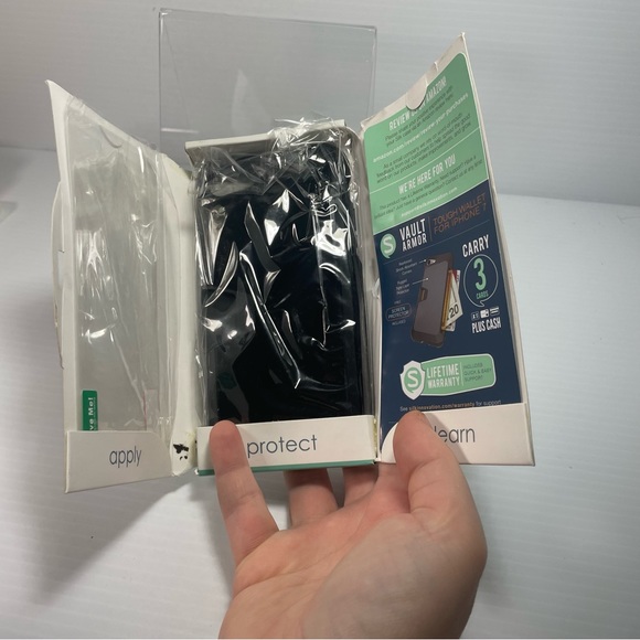 VAULT ARMOR
TOUGH WALLET FOR IPHONE 7 NWT - Picture 5 of 6